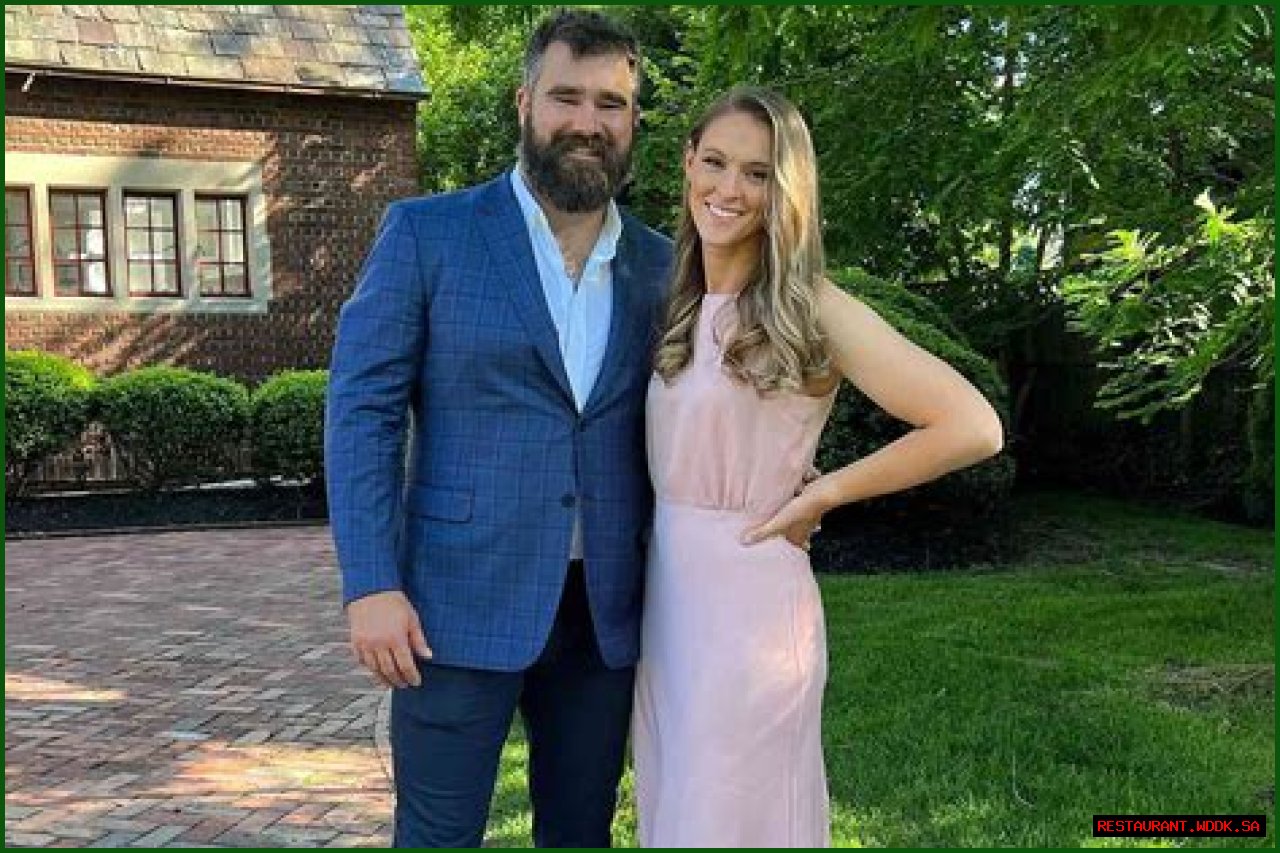 Discovering Sam Morril's Girlfriend In 2024: A Look Into His Romantic Life